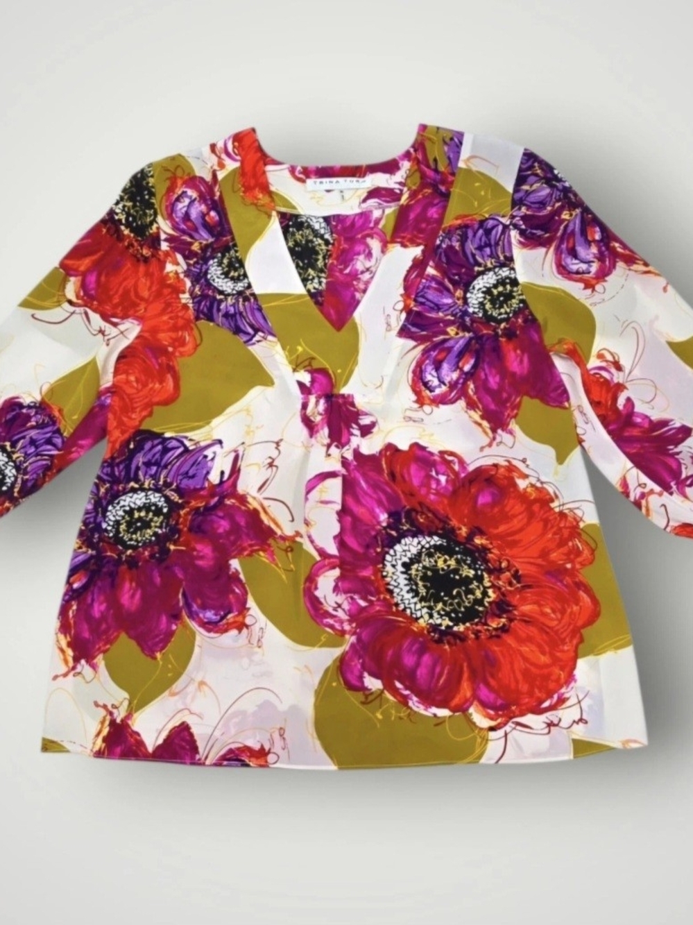 Trina Turk Nanette Bela Roseta 100% Silk Floral Blouse V-Neck M Style #166100 - Picture 7 of 14